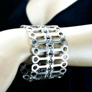 New antique silver plated bracelet